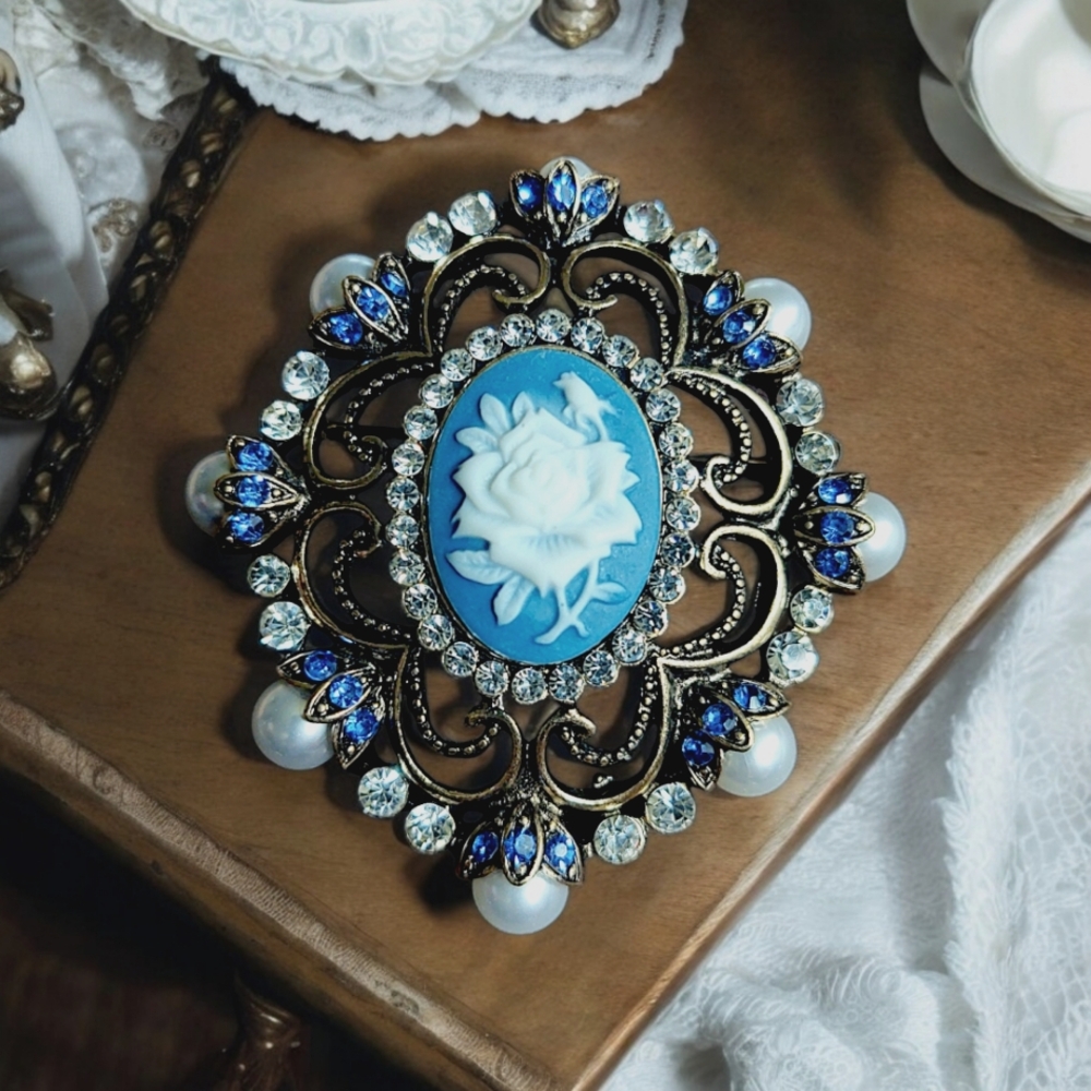 Rose Cameo Brooch